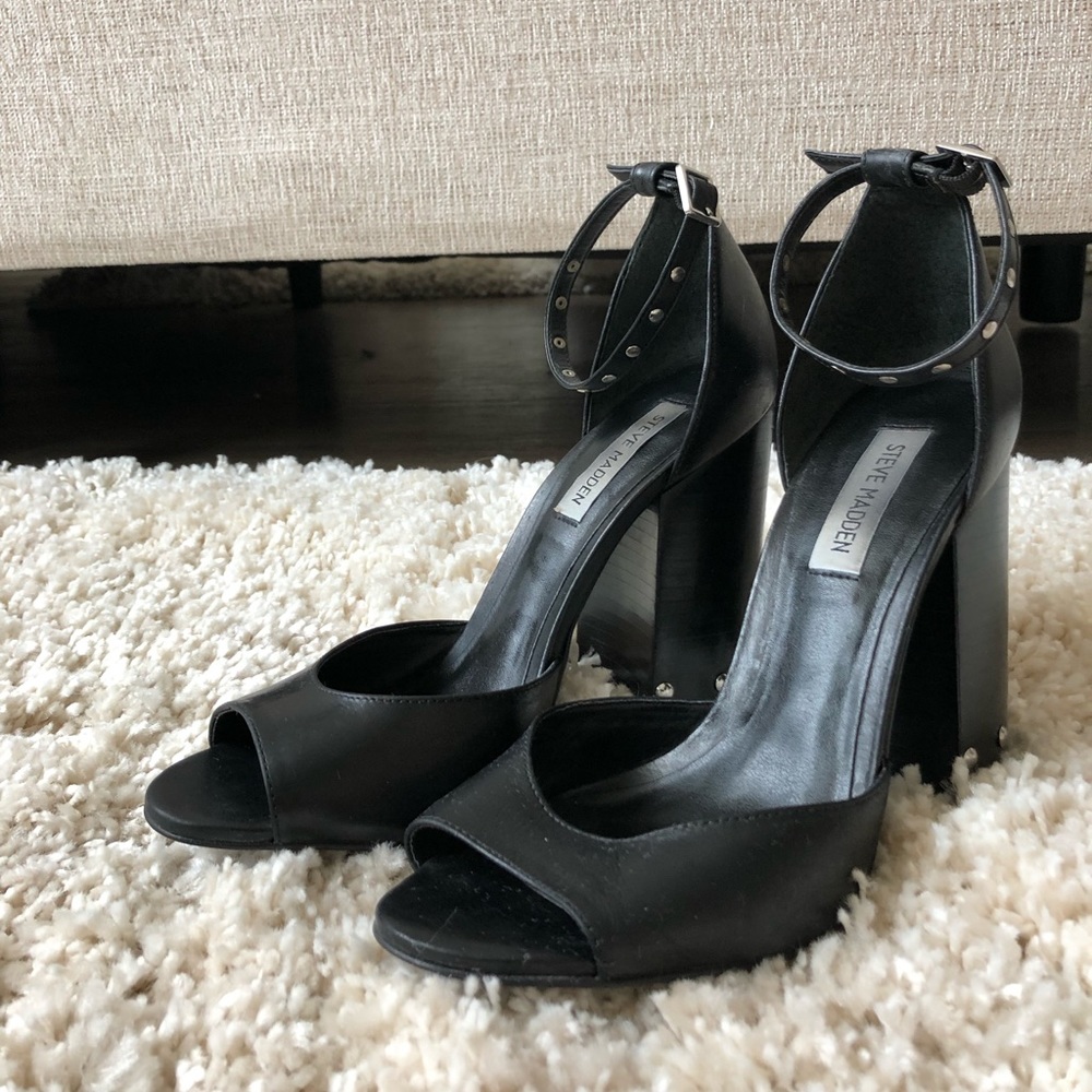 Steve Madden Black Studded Heels